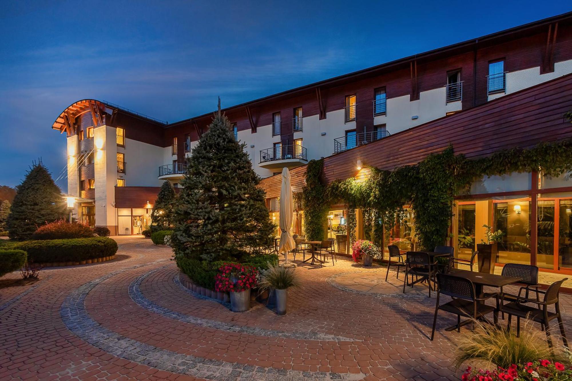Hotel Medical Spa Malinowy Zdroj Солець-Здруй Екстер'єр фото